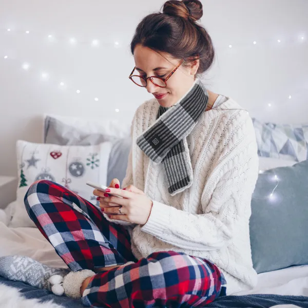 Charcoal | The Heated Scarf, as shipped